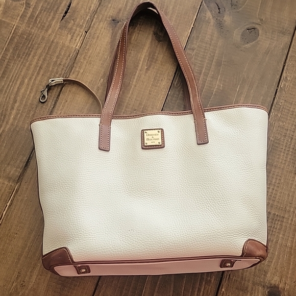 Dooney & Bourke Handbags - DOONEY & BOURKE white pebble leather tote